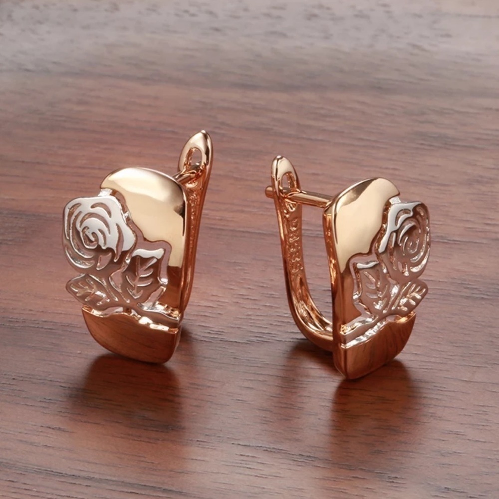 VINTAGE Rose Gold Silver Flower Pattern Earrings